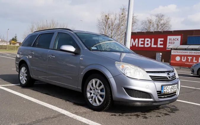 łódzkie Opel Astra cena 12000 przebieg: 247400, rok produkcji 2009 z Sieradz